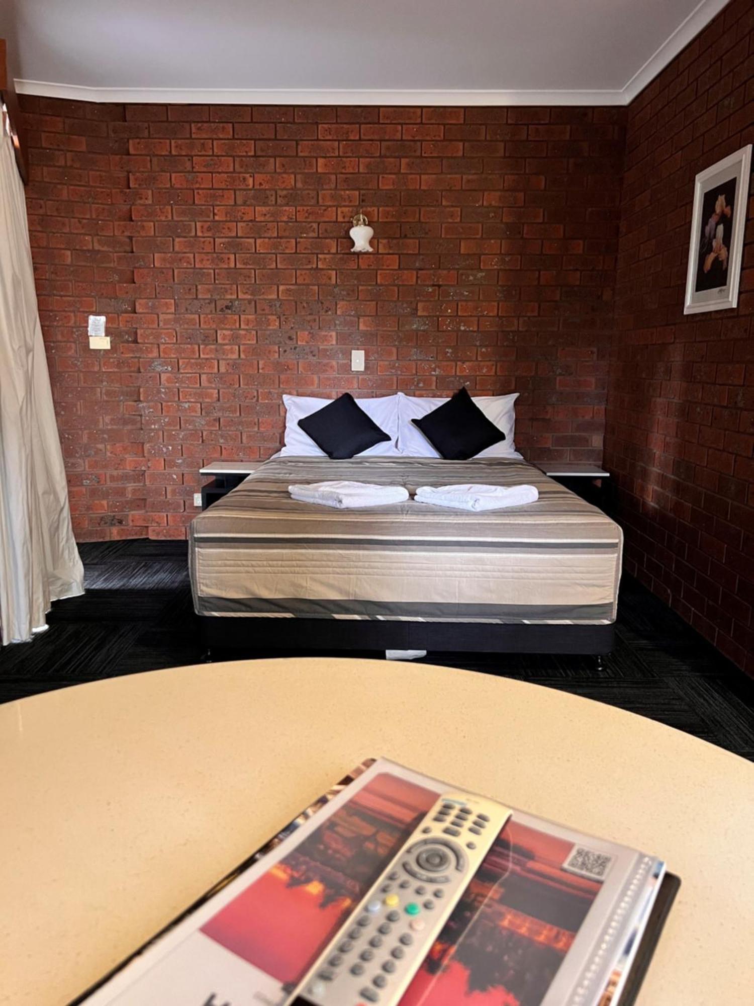 Two Rivers Motel Wentworth Екстериор снимка